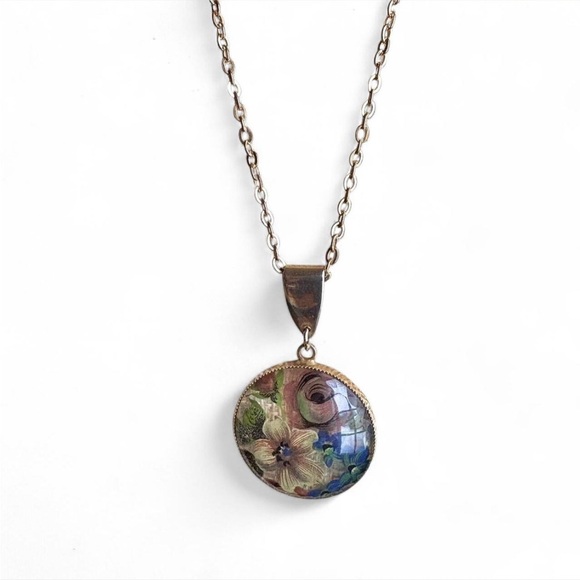 Gold Plated Floral Painted Glass Pendant Necklace 30 Inch Gold Plated Chain - Picture 4 of 7
